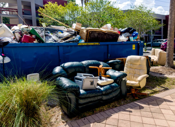 Reliable roll-off dumpster rental for commercial construction debris and waste removal